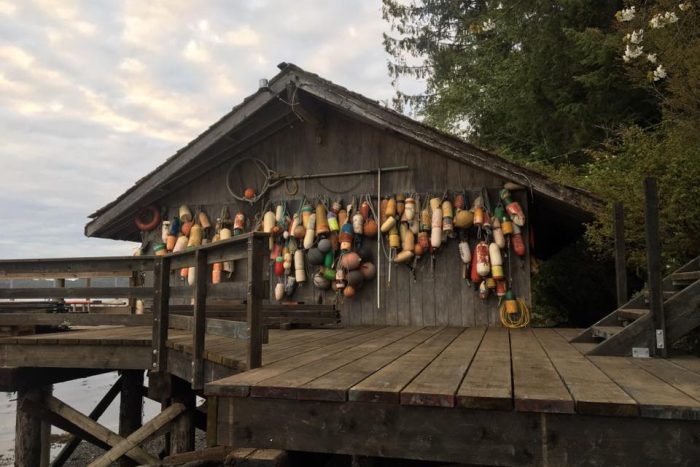 Boat House Authentic Alaskan boathouse with buoy wall overlooking Knudson Cove