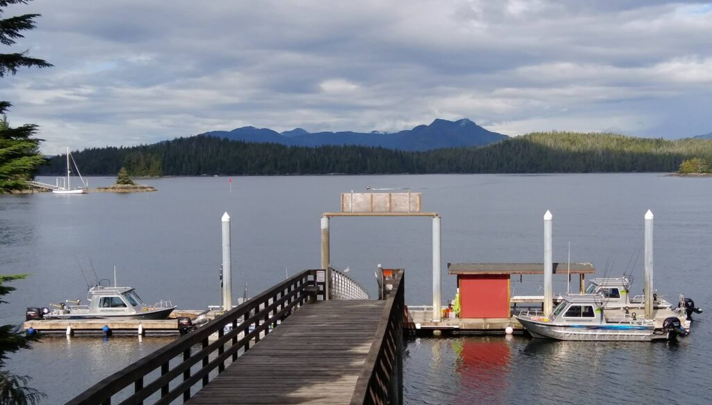 Crabbing - Chinook Shores Lodge