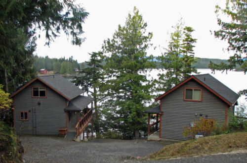 Chinook-Shores-Lodge-Waterfront-Accommodations